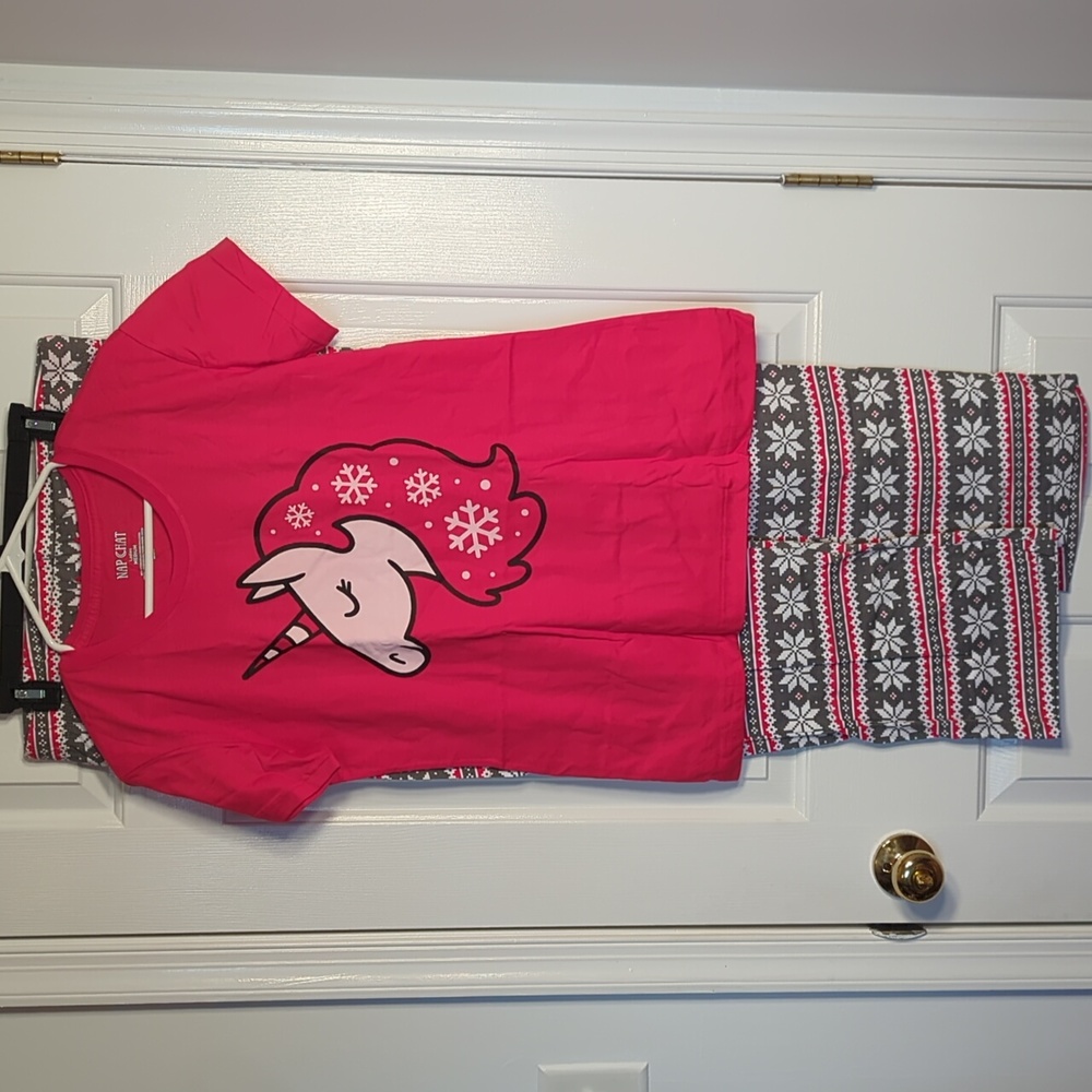 Nap Chat Christmas Unicorn Pajamas NWT
